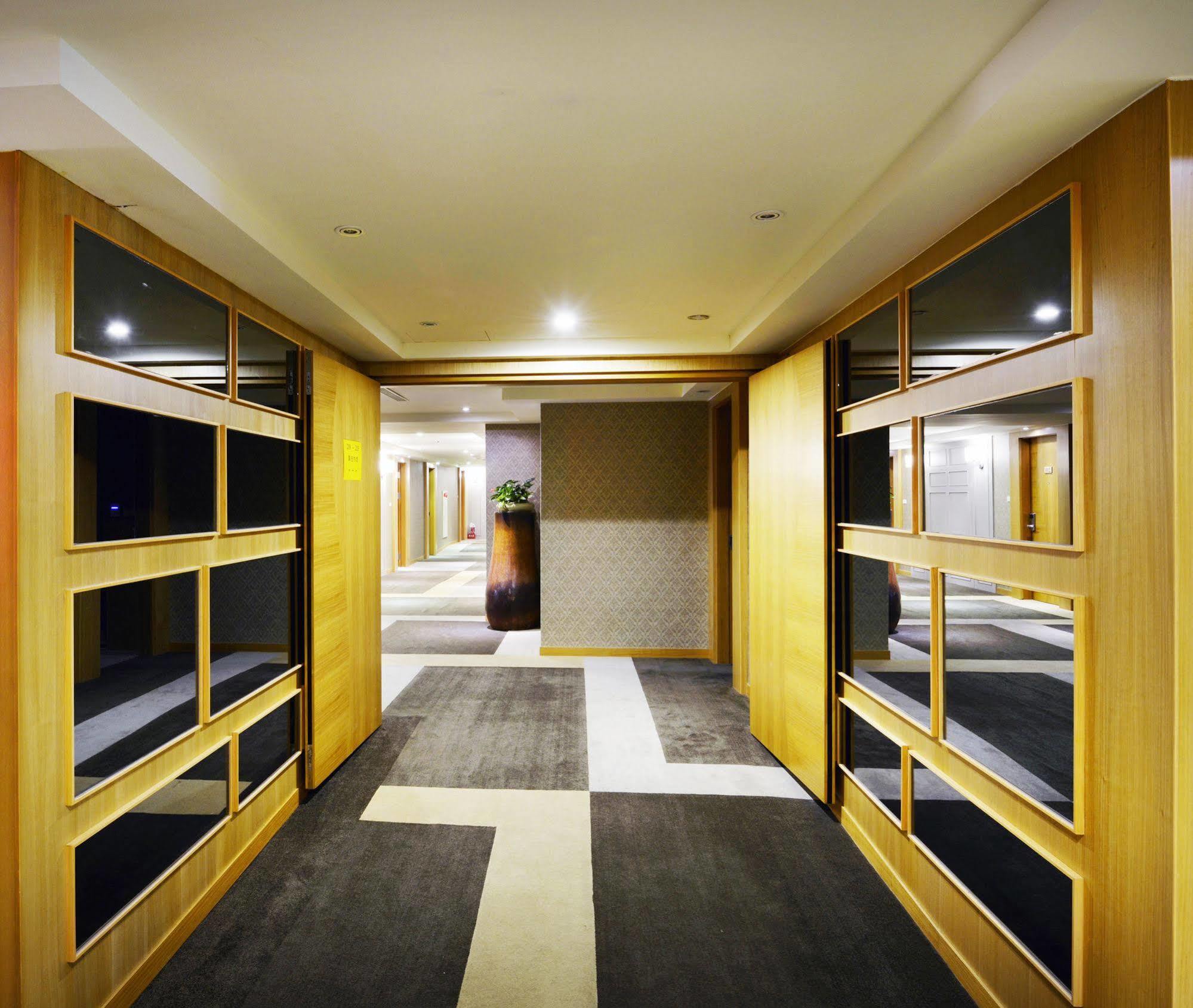 Apollo Hotel Puli Zewnętrze zdjęcie